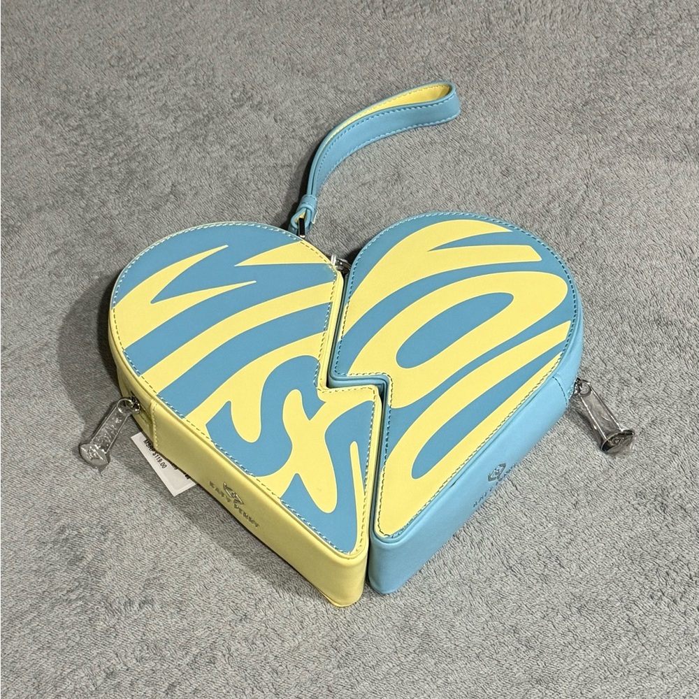 🎁Katy Perry Broken Hart Double Clutch